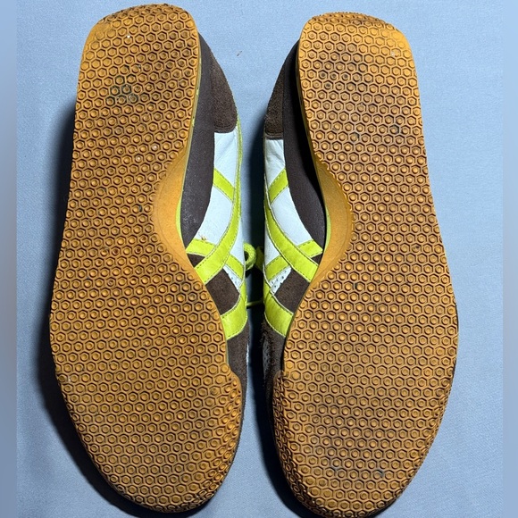 Multi colored ASICS - Picture 6 of 7